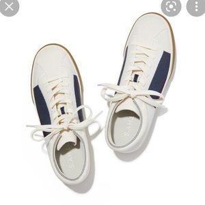 Like new Rothys Blackberry Block Laceups